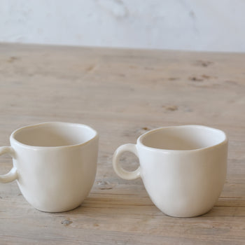 ספל עגול  לב עם ידית