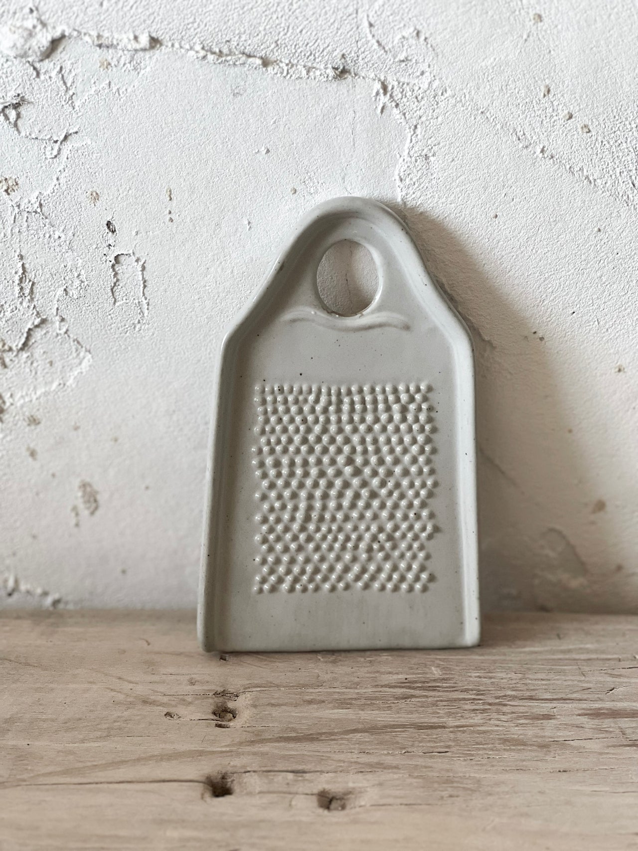 מעמד לסבון/פומפיית שום