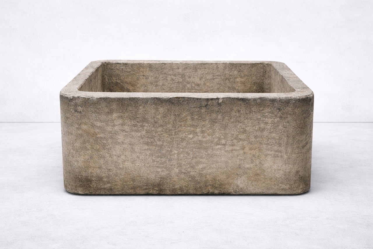 עציץ ענק מרובע 590