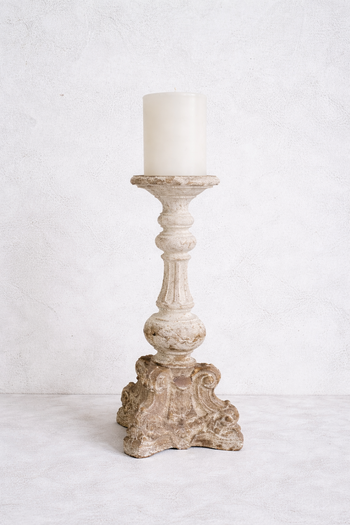 פמוט יצוק גדול