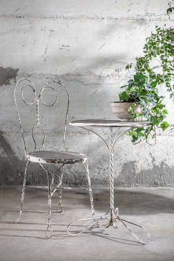 שולחן ברזל עגול לבן קטן