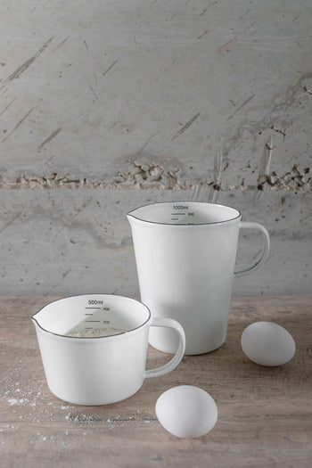 כוס מדידה קטנה