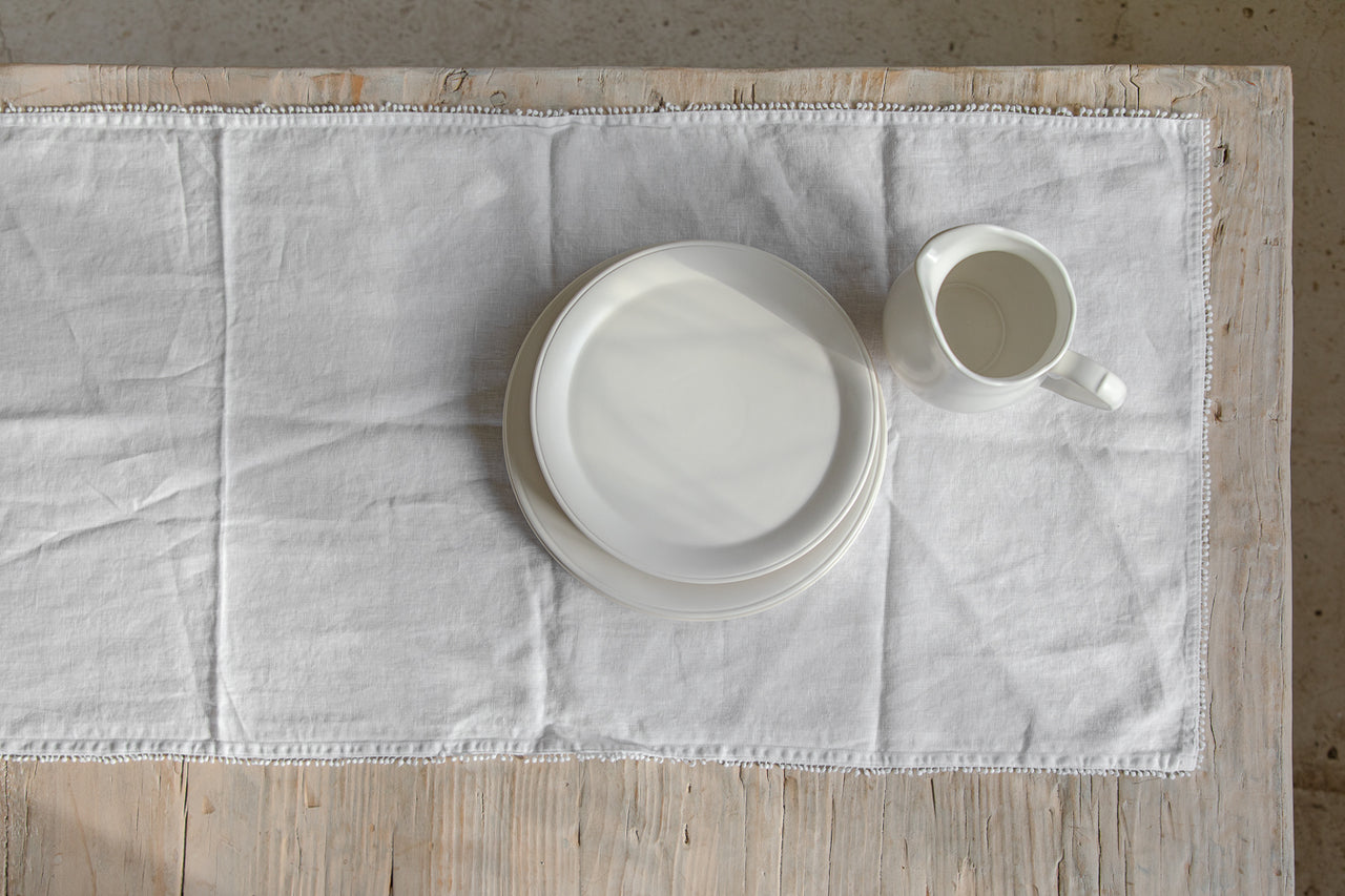 ראנר פשתן עם פונפונים