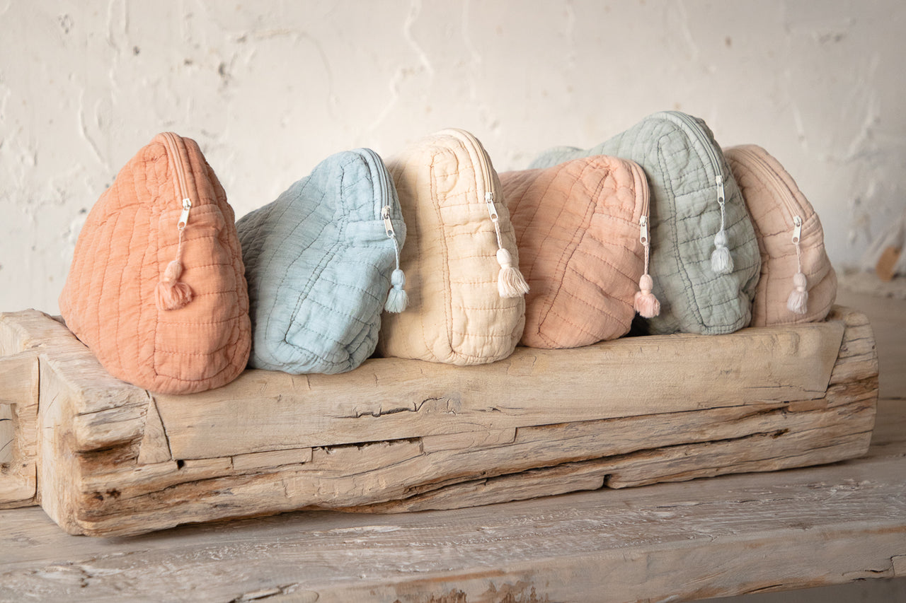 תיק רחצה תיפורי פסים