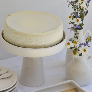 מעמד לעוגה קטן