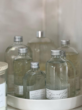 מפיץ ריח עגול עם פרחים מיובשים