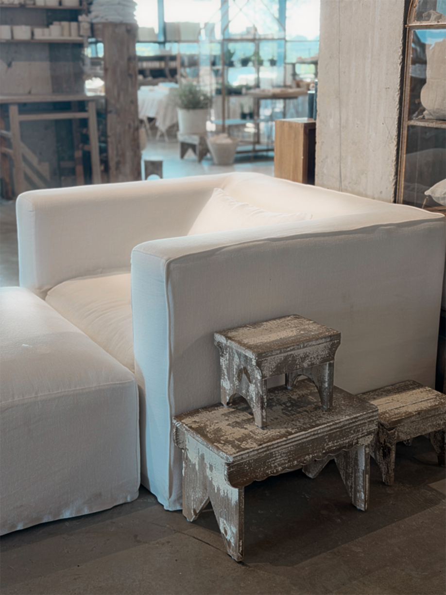 כורסת פשתן ישרה