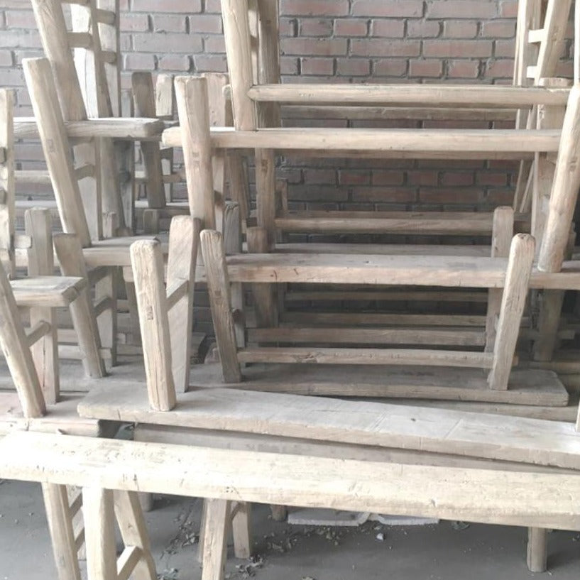 ספסלים מעץ ממוחזר