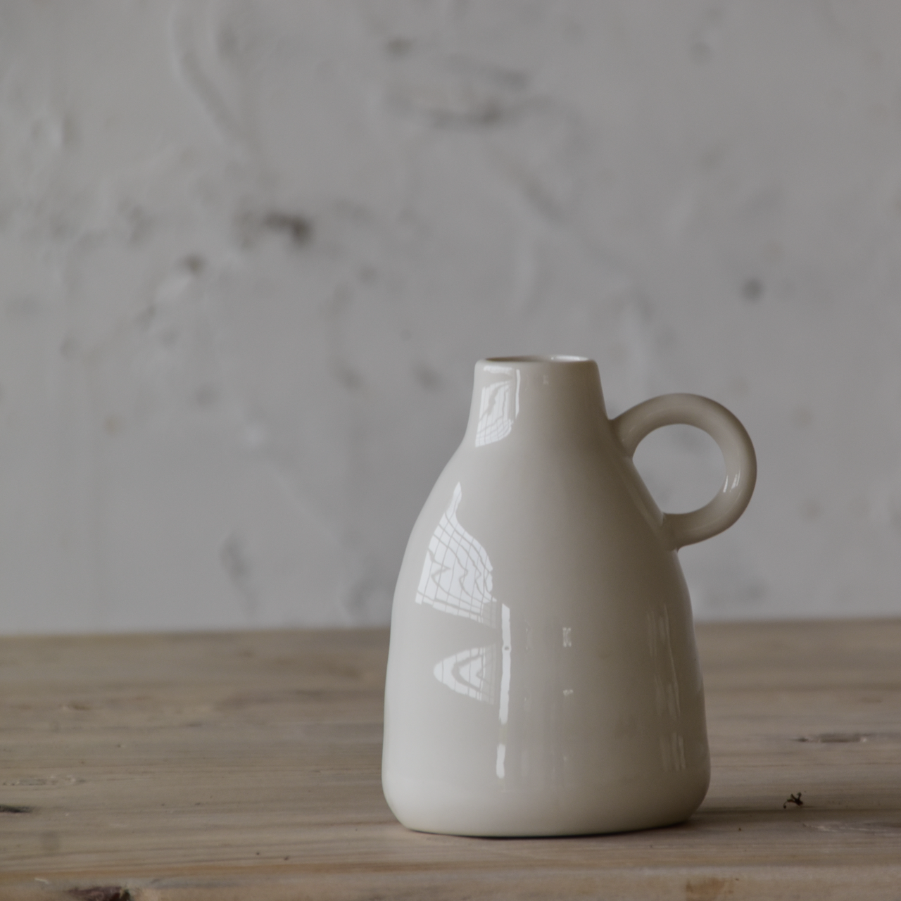 כד פורצלן לפרחים