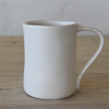 ספל עם ידית גבוה