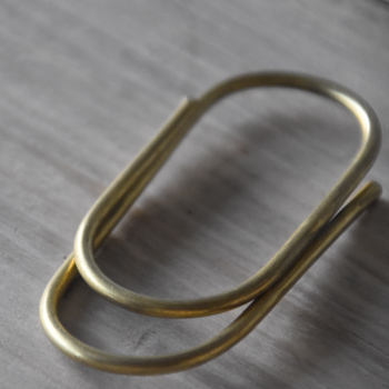 אטב ברזל לניירות