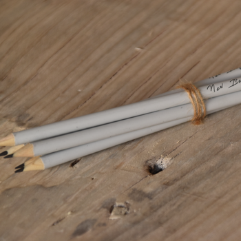 עיפרון עם מחק