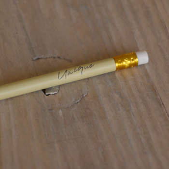 עיפרון עם מחק