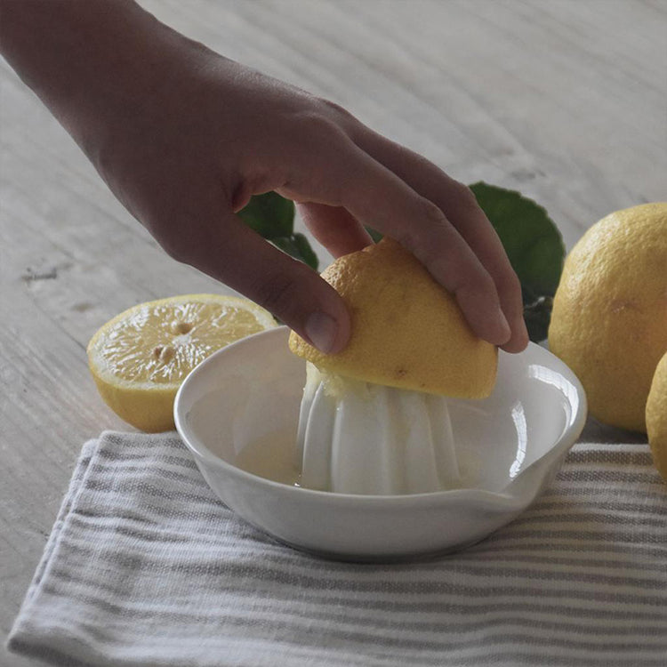 כלי לסחיטת לימון מקרמיקה
